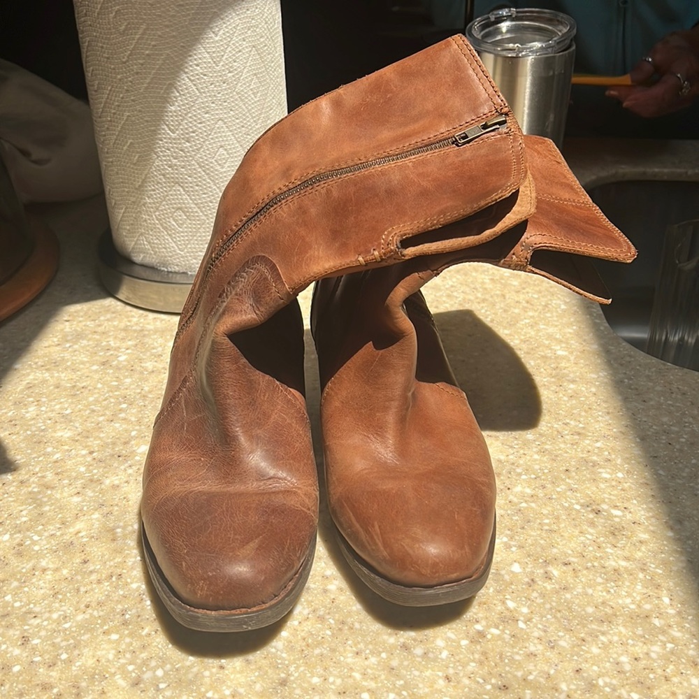 Born Women Moses boots